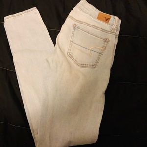 2 American eagle jegging fit jeans
